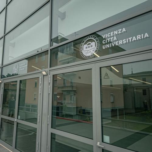 VETROFANIA ADESIVI VICENZA